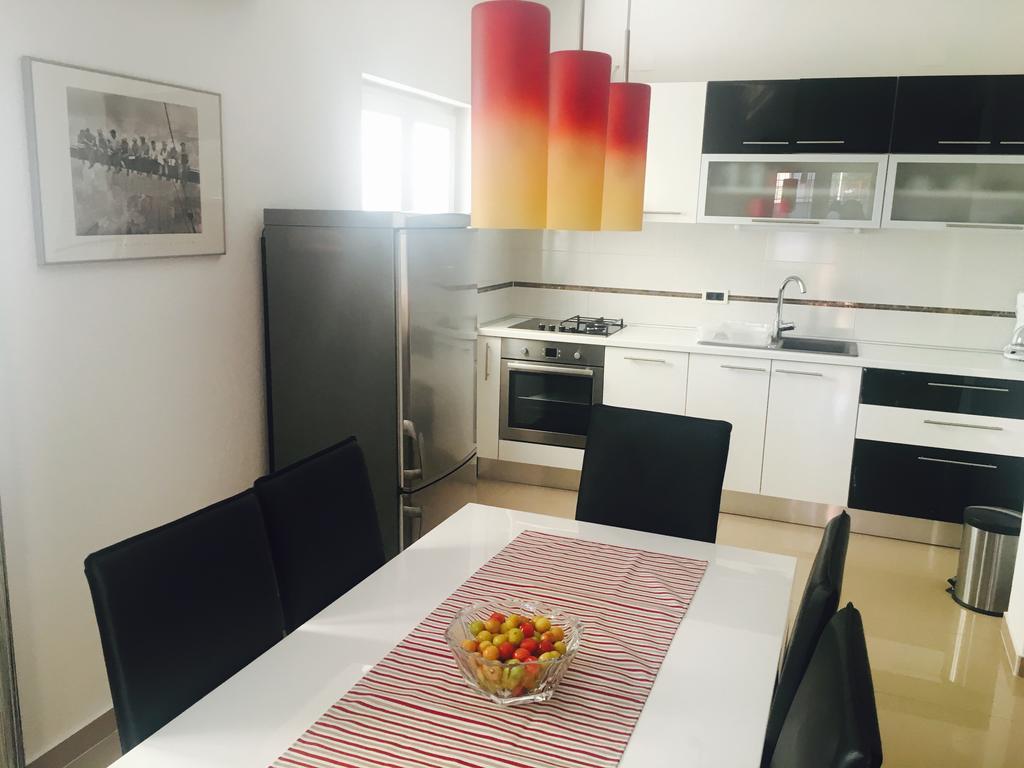 Apartment Leonardo Biograd Na Moru Εξωτερικό φωτογραφία
