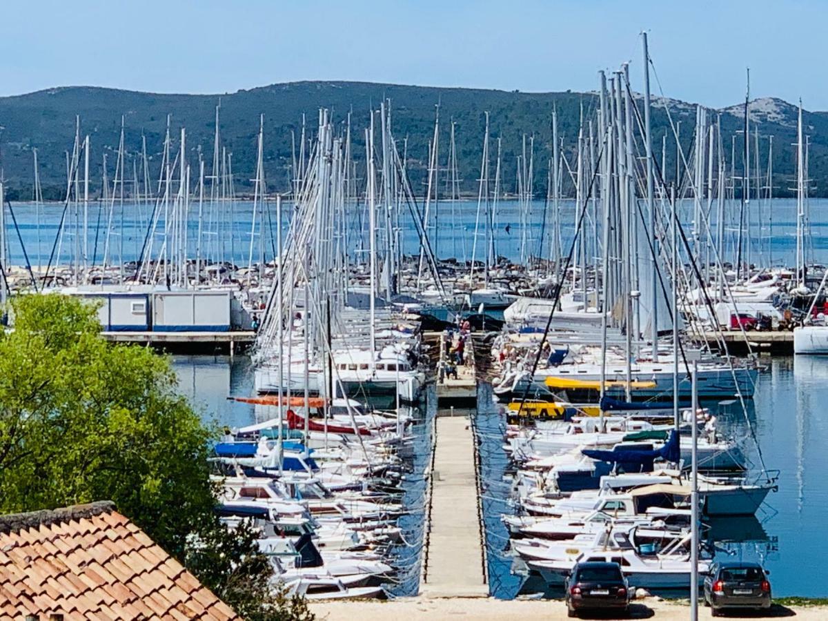 Apartment Leonardo Biograd Na Moru Εξωτερικό φωτογραφία